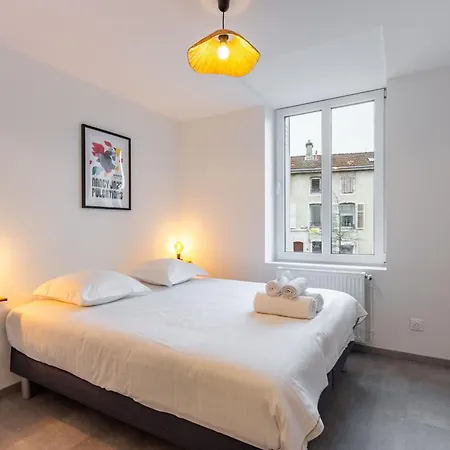 Le Saloir Du Faubourg - Centre-ville De شقة *